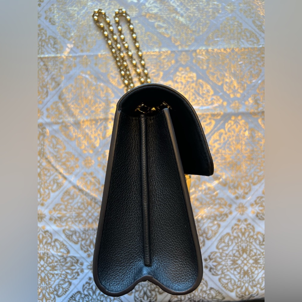 … VICTOIRE - Picture 8 of 15